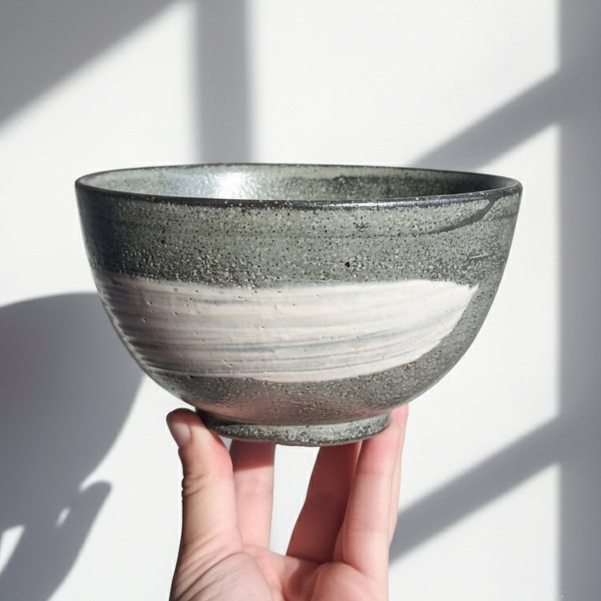 Shigaraki Ware Kuroiso Acorn Bowl