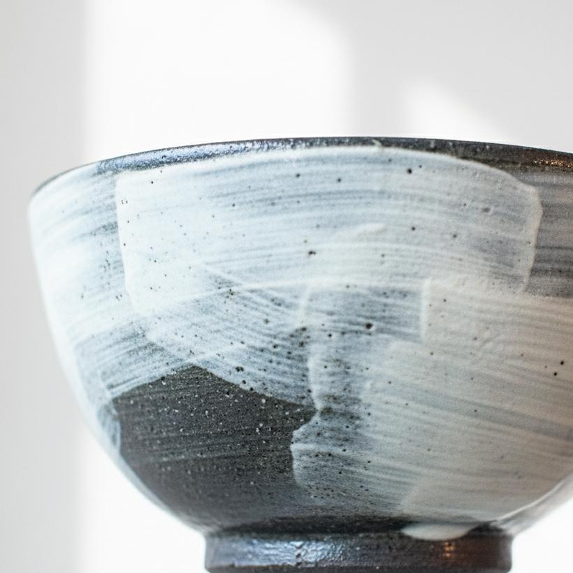 Japanese Hechimon Shigaraki-ware Donburi Bowl