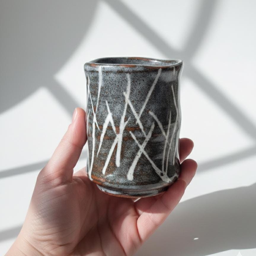 Handmade Mino-yaki Yunomi Teacup | Iguchi Shirakaba Stripe Gray | Hand-Painted Nezumi Shino Art Pottery [Made-to-Order]