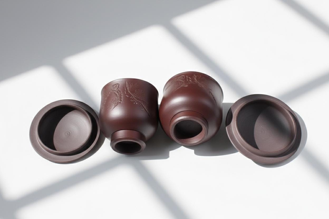 Lidded Banko Ware Clay Teacup Set | Hand-Carved Pine Design | Japanese Yunomi Set of 2 | Meoto Tea Set with Lids